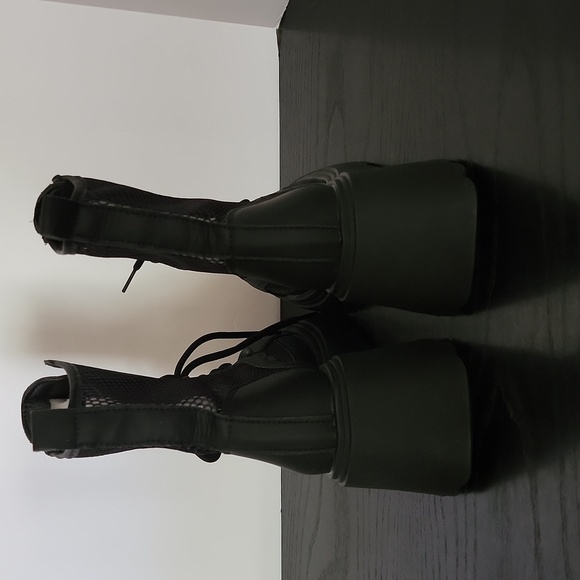Black Mesh Platform Boots - Picture 7 of 11